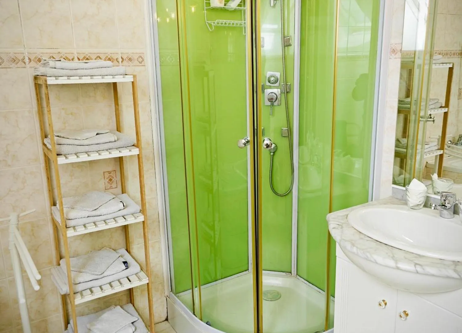 Chambres Les Salles Beauvoir  Guest house